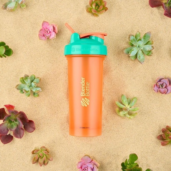 BlenderBottle Other - NWT Blender Bottle Special Edition ‘Desert Sky’ 28oz